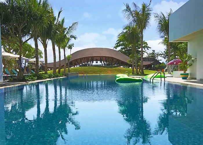 ホテル Tijili Benoa