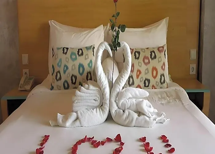 ホテル Tijili Benoa 4*